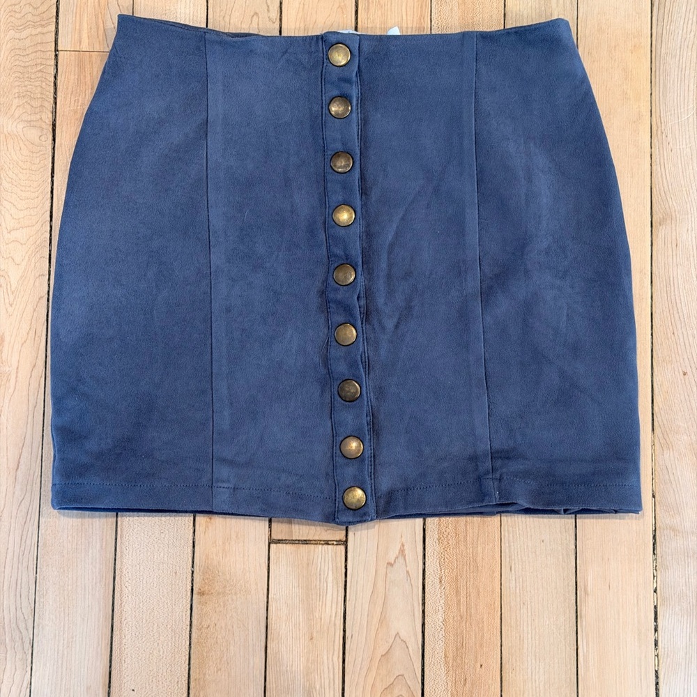 Bishop and young suede button up skirt